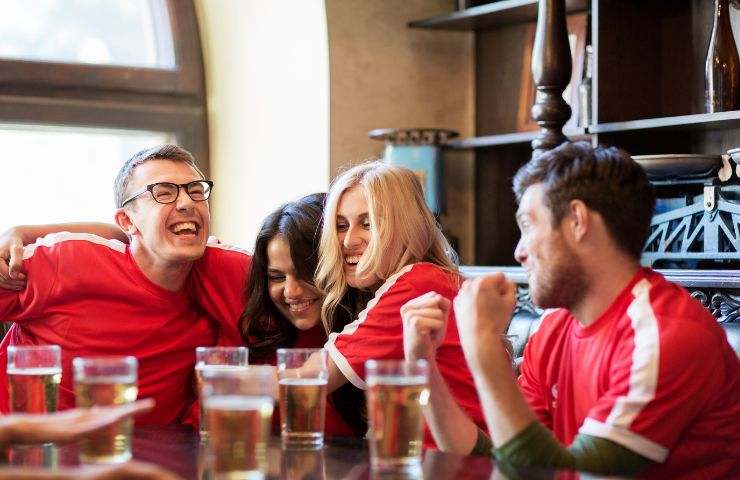 Tifosi festeggiano la loro squadra